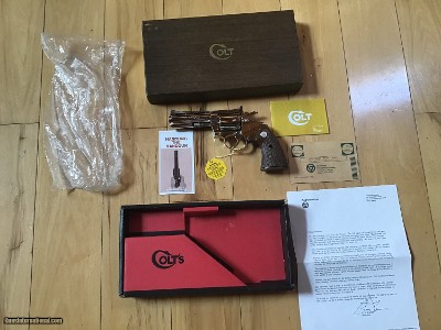 COLT DIAMONDBACK 38 SPC. 4” BRIGHT NICKEL NEW UNFIRED, UNTURNED IN THE BOX WITH OWNERS MANUAL, HANG TAG, COLT LETTER, ETC. MFG. 1972
