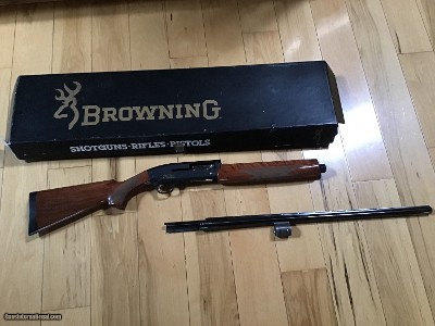 BROWNING GOLD HUNTER 20 GA., 26” INVECTOR PLUS, VENT RIB BARREL 99+++% COND. IN THE BOX WITH CHOKE TUBES