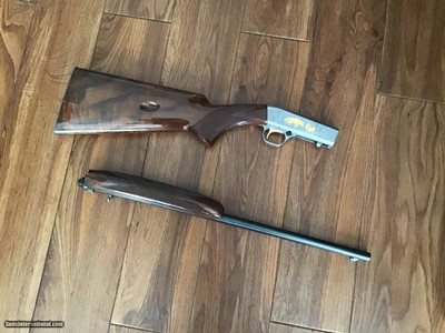 BROWNING TAKEDOWN 22 LR. SEMI-AUTO GRADE 6, NEW UNFIRED 100% COND. IN THE BOX WITH OWNERS MANUAL - Image 3 of 4