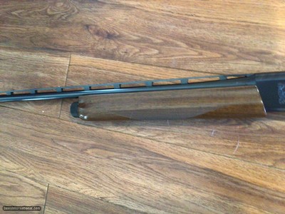 REMINGTON 1100, 410 GA. 25” REM-CHOKE, VENT RIB, FACTORY ENGRAVED WITHENGLISH SETTER & QUAIL ON THE RECEIVER, ENGLISH POINTER & QUAIL ON OTHER SIDE - Image 3 of 6