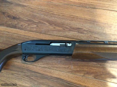 REMINGTON 1100, 410 GA. 25” REM-CHOKE, VENT RIB, FACTORY ENGRAVED WITHENGLISH SETTER & QUAIL ON THE RECEIVER, ENGLISH POINTER & QUAIL ON OTHER SIDE - Image 4 of 6