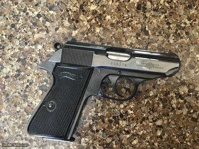 WALTHER PP 9MM CAL. GERMAN MFG. IN THE BOX WITH OWNERS MANUAL, TEST TARGET, CLEANING TOOL, APPEARS UNFIRED WITHOUT A MARK ON IT - Image 3 of 7