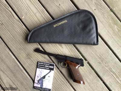 BROWNING BELGIUM CHALLENGER, 6 3/4” BARREL 99% COND, COMES WITH OWNERS MANUAL &
BROWNING ZIPPER CASE