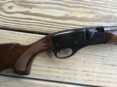 REMINGTON 552 DELUXE SPEEDMASTER DELUXE, HIGH GLOSS WALNUT CHECKERED WOOD 99% COND. - Image 7 of 9