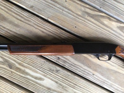 WINCHESTER 275 DELUXE 22 MAGNUM, PUMP, WALNUT CHECKERED WOOD, WHITE OUTLINED 99% COND. - Image 9 of 9