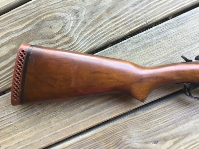 WINCHESTER 37 FACTORY YOUTH 20 GA. 26” MOD CHOKE ALL FACTORY ORIGINAL, BLUE IS 99% COND. WALNUT STOCK HAS HANDLING MARKS, - Image 5 of 7