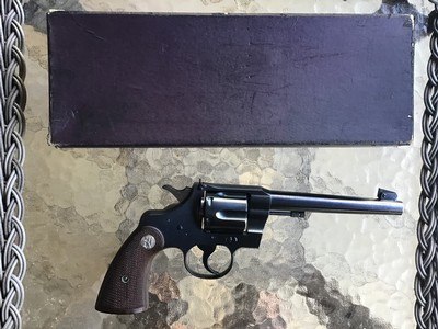 COLT OFFICERS MODEL 32 LC. CAL. 6” HEAVY BARREL, PATRIDGE SIGHTS MFG. 1939, APPEARS UNFIRED IN BOX - Image 2 of 8