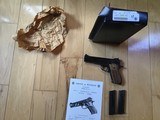 SMITH & WESSON 52-2 38 MASTER CAL. ALSO KNOWN AS 38 WADCUTTER, AS NEW IN THE BOX WITH 2 MAGAZINES & OWNERS MANUAL - 2 of 4