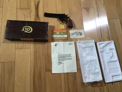COLT DIAMONDBACK 22 LR. 6” BLUE, LIKE NEW IN THE BOX WITH OWNERS MANUAL HANG TAG & COLT LETTER