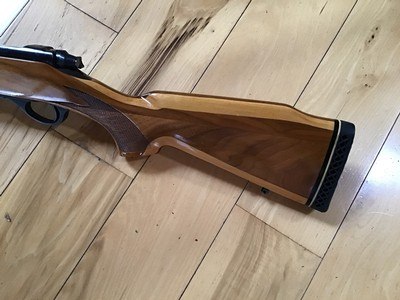 REMINGTON 600, 350 MAGNUM CAL., LAMINATED FACTORY STOCK, VENT RIB BARREL, 99% COND. - Image 2 of 8