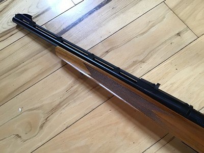 REMINGTON 600, 350 MAGNUM CAL., LAMINATED FACTORY STOCK, VENT RIB BARREL, 99% COND. - Image 7 of 8