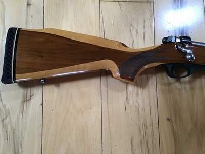 REMINGTON 600, 350 MAGNUM CAL., LAMINATED FACTORY STOCK, VENT RIB BARREL, 99% COND. - Image 3 of 8