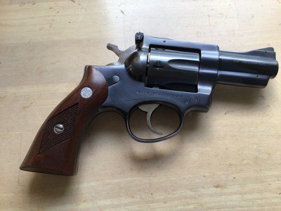 RUGER SECURITY-SIX 357 MAGNUM REVOLVER, SCARCE 2 3/4” BLUE, 99% COND.