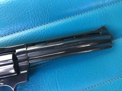 COLT DIAMONDBACK 38 SPC. “RARE 6” BLUE” NEW UNFIRED 100% COND. NO TURN RING,IN THE BOX WITH OWNERS MANUAL, HANG TAG & ETC. - Image 4 of 6