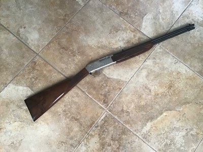 BROWNING BAR GRADE 2, GOLD TRIGGER, FANTASTIC FANCY WALNUT, ENGRAVED RECEIVER WITH RABBIT ONE SIDE & SQUIRREL ON THE OTHER SIDE, 22 LR. 99++++% COND - Image 1 of 9