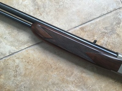 BROWNING BAR GRADE 2, GOLD TRIGGER, FANTASTIC FANCY WALNUT, ENGRAVED RECEIVER WITH RABBIT ONE SIDE & SQUIRREL ON THE OTHER SIDE, 22 LR. 99++++% COND - Image 5 of 9