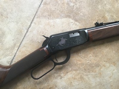 WINCHESTER 9422 22 LR. HIGH GRADE TRIBUTE TRADITIONAL WITH GOLD HORSE RIDER, 20” BARREL, NEW UNFIRED IN THE BOX WITH SHIPPING CARTON - Image 4 of 13