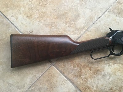 WINCHESTER 9422 22 LR. HIGH GRADE TRIBUTE TRADITIONAL WITH GOLD HORSE RIDER, 20” BARREL, NEW UNFIRED IN THE BOX WITH SHIPPING CARTON - Image 3 of 13