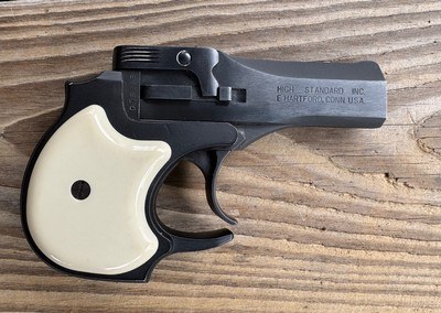 HIGH STANDARD DERRINGER 22 LR. FIRST EDITION 99+% COND. - Image 2 of 2