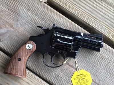 COLT DIAMONDBACK 38 SPC. 2 1/2” BLUE, NEW UNFIRED, NO TURN RING, IN THE BOX WITH OWNERS MANUAL, HANG TAG, ETC. - Image 2 of 5