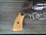 Smith & Wesson 38 specialS/ - 1 of 3