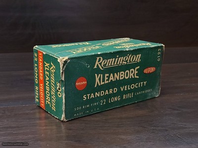Collectible Ammo: Full Carton - 500 Rounds of Remington Kleanbore Standard Velocity .22 Long Rifle Rimfire Cartridges - 6122