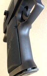 **NICE** Desert Eagle MK XIX in 50AE Black Oxide. Original Case and Docs. DE50 Magnum Research - 14 of 15