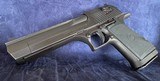 **NICE** Desert Eagle MK XIX in 50AE Black Oxide. Original Case and Docs. DE50 Magnum Research - 2 of 15