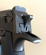 **NICE** Desert Eagle MK XIX in 50AE Black Oxide. Original Case and Docs. DE50 Magnum Research - 11 of 15