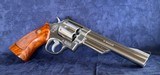 FANTASTIC Smith and Wesson S&W No Dash 657 6