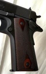 FANTASTIC Colt 1911 Government 45 ACP with case and manual near mint. FREE SHIPPING - 8 of 12