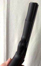 FANTASTIC Colt 1911 Government 45 ACP with case and manual near mint. FREE SHIPPING - 10 of 12