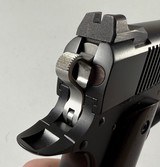 **MINT** CZ Dan Wesson Arms VIGIL CCO 4.25