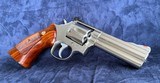 **GORGEOUS ONE YEAR ONLY** 1987 Smith and Wesson S&W 686 dash 2 4