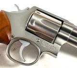 **FANTASTIC** Smith and Wesson S&W one year only 1987 681-2 4