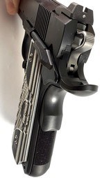 CZ Dan Wesson Arms DWA OFFICER'S ECO 9mm Original case 2 mags Vigil 1911 TCP ECP Specialist - 10 of 13