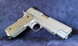 ***OUTSTANDING*** Dan Wesson Arms Specialist 1911 style pistol 45 ACP 99%+ Condition Factory Case Manual & 3 mags - 3 of 19