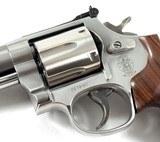 **EXCELLENT** Smith and Wesson S&W 686 dash 5 revolver with 4