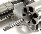 **EXCELLENT** Smith and Wesson S&W 686 dash 5 revolver with 4
