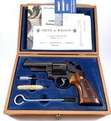 **BEAUTIFUL** 1976 Smith and Wesson S&W NO DASH model 57 41 mag with 4