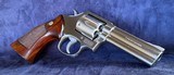 **RARE** Smith and Wesson S&W John Jovino 681 