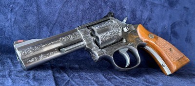 **RARE OUTSTANDING** Smith and Wesson S&W ENGRAVED No Dash 686 4