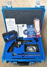 **HOLY GRAIL** MINT Smith and Wesson S&W Jerry Miculek 327 WR 9mm Performance Center Case Complete Vortex etc - 2 of 7