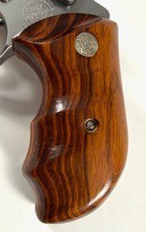 **OUTSTANDING** Smith and Wesson S&W 631 32 H&R mag 4