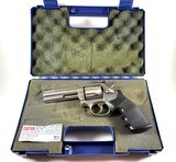 **WOW** Smith and Wesson S&W NO LOCK 686 dash 5 7 shot 4