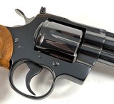 **WOW** 1976 Colt Python with 6