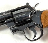 **WOW** 1976 Colt Python with 6