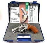 **FANTASTIC** 99% Smith and Wesson S&W NO LOCK 686 dash 4 with 2.5