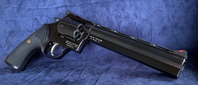**KILLER** Dan Wesson Arms DWA model 44 MAG with factory ported 8