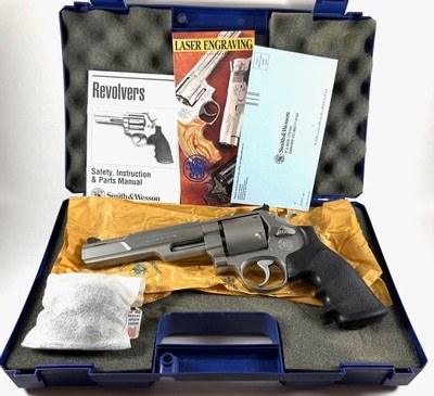 **FANTASTIC AND RARE** RSR Distributors Smith and Wesson S&W 657 dash 3 Performance Center PC 41 MAGNUM HUNTER MAG Original case paperwork NO LOCK!